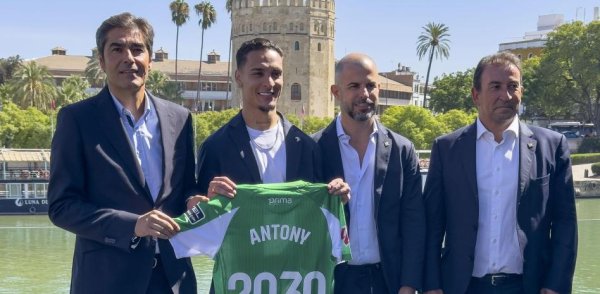 西安高新配资 有机会回本？世体：曼联保留安东尼未来交易50%二转分成